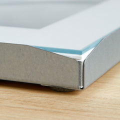 Magnetic Frame